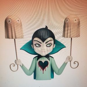 Meet your Posher, Avery